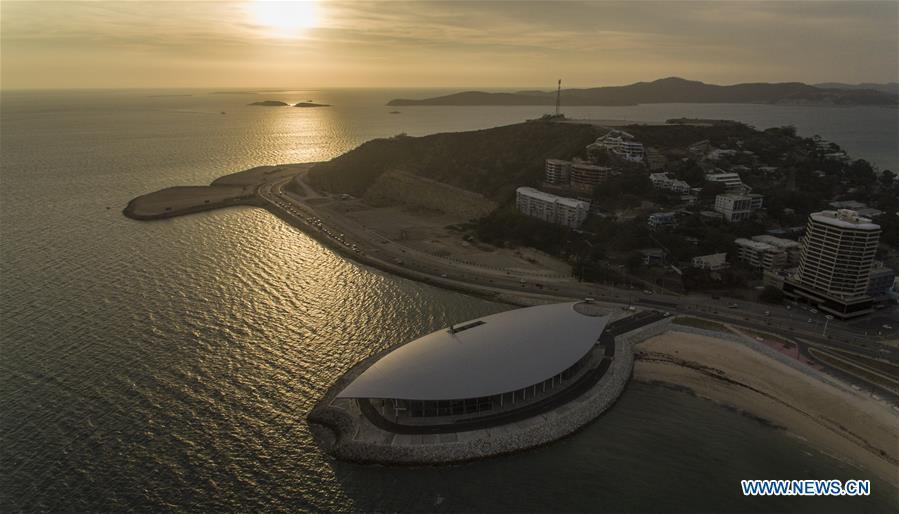 Photo taken on Nov. 11, 2018 shows the aerial view of Leaders\' Conference Centre, the APEC Haus, in Port Moresby, Papua New Guinea. The Asia-Pacific Economic Cooperation (APEC) meetings will run from Nov. 12 to 18 in Port Moresby, Papua New Guinea. (Xinhua/Bai Xuefei)