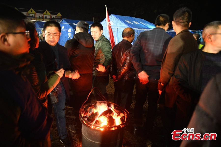 People affected by an earthquake stay at a temporary shelter in Xingwen County, Southwest China’s Sichuan Province, Dec. 17, 2018. A magnitude 5.7 earthquake jolted the county Sunday. As at 5:30 p.m. Sunday, 16 people had been reported injured in the earthquake. (Photo: China News Service/Liu Zhongjun)