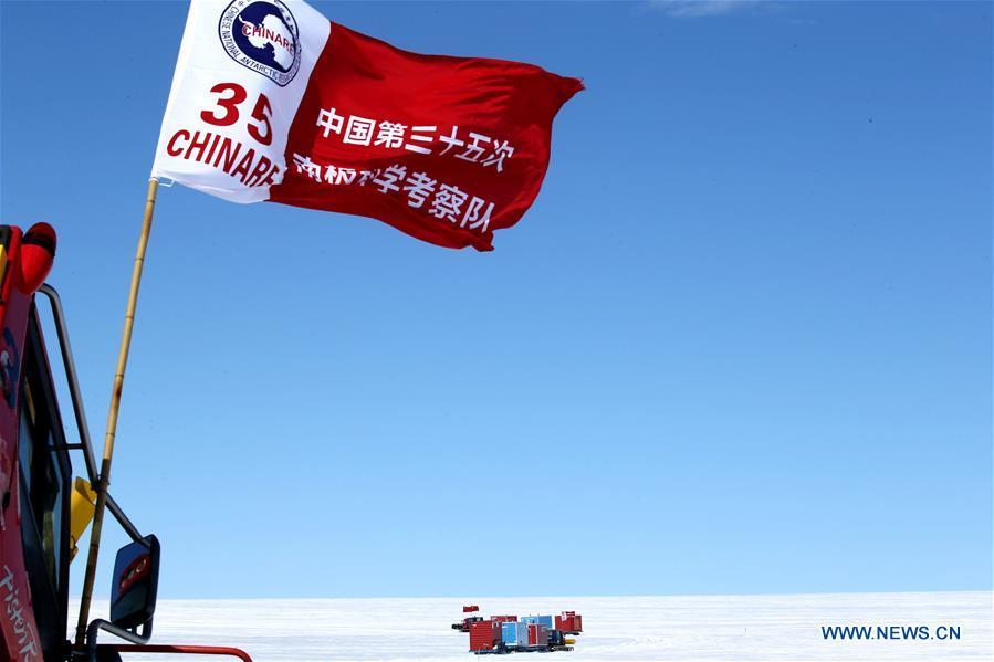China\'s 35th Antarctic expedition sends 37 members of two inland expedition teams to the Kunlun and Taishan stations in Antarctica Dec. 18, 2018. (Xinhua/Liu Shiping)