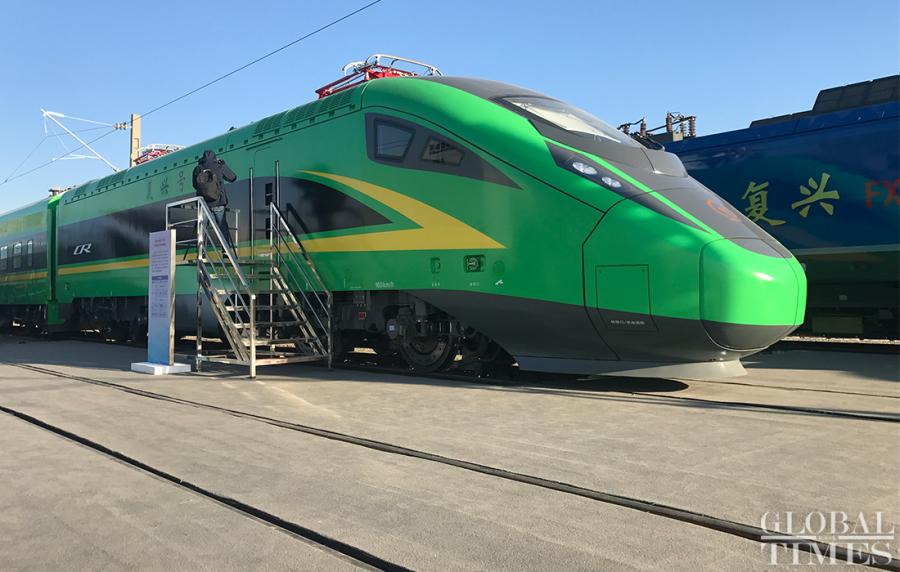 China Railway Corp also unveiled new Fuxing Bullet train CR200J, which has a maximum speed of 160 km/h. The new model, which has a centralized power Electric Multiple Unit (EMU) that can accommodate current maintenance equipments, will replace some of the regular trains running on China\'s railway network in the future. (Photos: Li Xuanmin/GT)