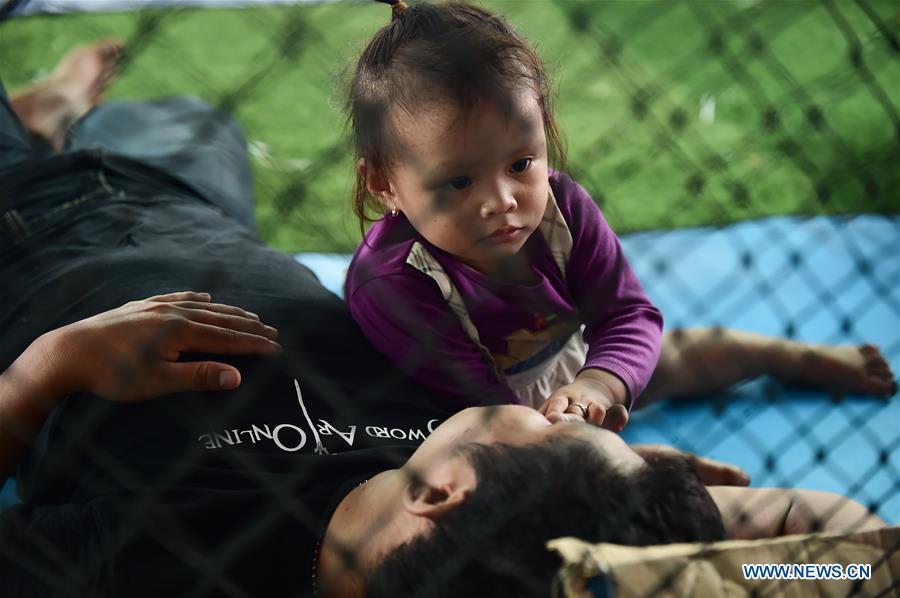 Tsunami survivors rest at a temporary shelter in Labuan of Pandeglang in Banten Province, Indonesia, Dec. 25, 2018. Casualty from the tsunami triggered by a volcanic eruption in Sunda Strait in Indonesia climbed to 429 people, and 16,802 others were displaced. (Xinhua/Du Yu)