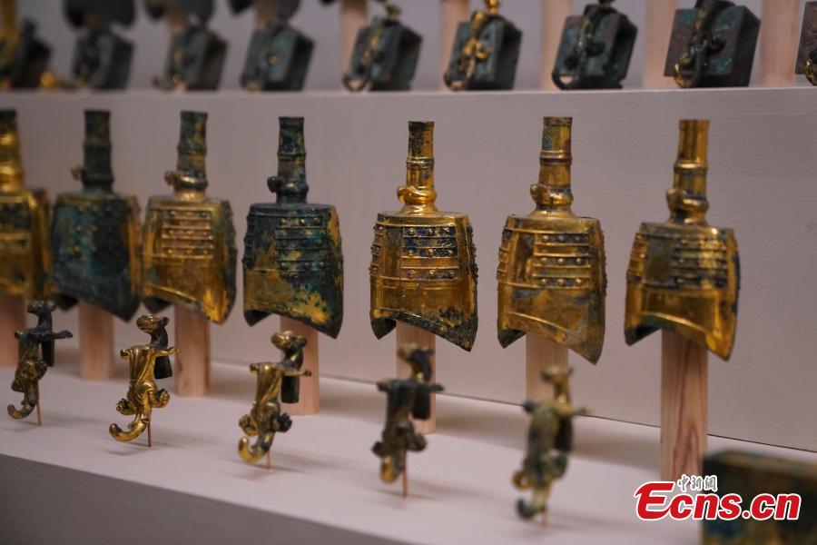 Cultural relics retrieved after being stolen from ancient tombs in Chunhuan County, Shaanxi Province are on display at an exhibition at the National Museum of China in Beijing, Dec. 26, 2018. The exhibition displays 750 precious artifacts retrieved during police efforts in recent years fighting crime involving stolen cultural treasures, which hail from Neolithic times through to the Qing Dynasty. (Photo: China News Service/Du Yang)