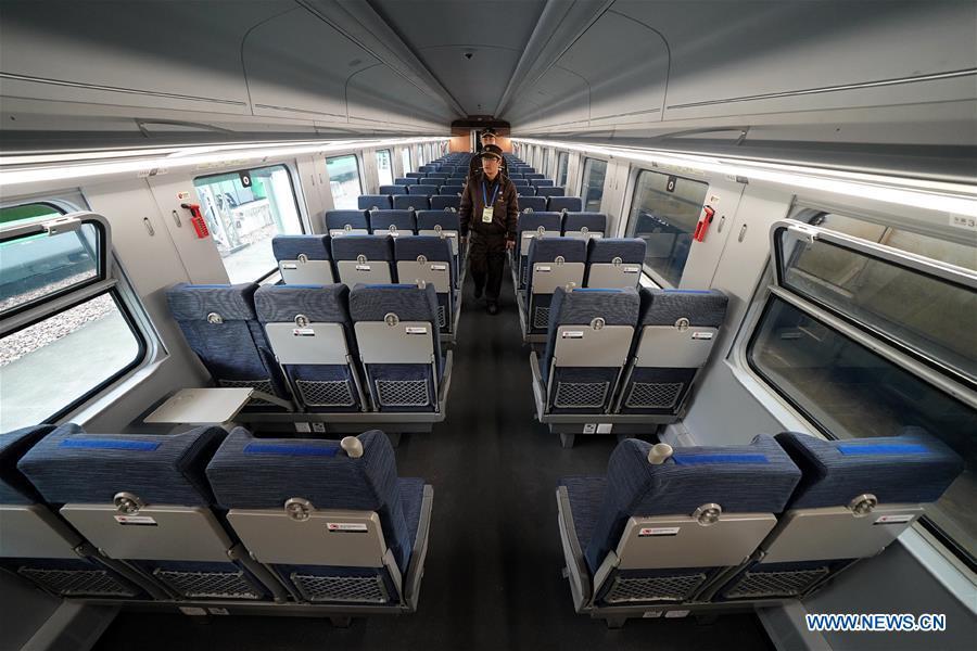 Photo taken on Jan. 6, 2019 shows the sitting carriage of a CR200J train at the China Railway Shanghai Group Co., ltd. in Shanghai, east China. The CR200J train, with a centralized power system that runs 160-km-per-hour, will be put into use before the Spring Festival travel rush in 2019.(Xinhua/Chen Fei)