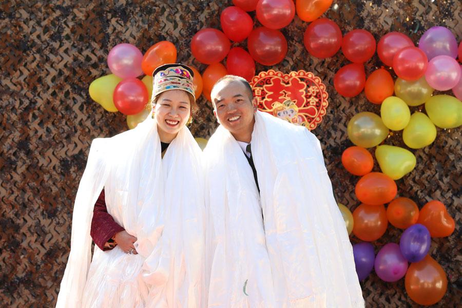 Wang Mei, 23, from Southwest China\'s Chongqing, holds a wedding ceremony with her husband Zhang Jinyuan, 30, at a frontier post in Yumai, Tibet autonomous region on January 13, 2019. (Photo provided to chinadaily.com.cn)

Wang, 23, hadn\'t seen her husband for about eight months, so decided to pay him a visit before Spring Festival, which falls on Feb 4 this year.

\