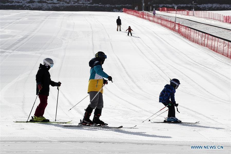 People ski at the Fulong Ski Resort in Chongli of Zhangjiakou City, north China\'s Hebei Province, Feb. 5, 2019, the first day of the Spring Festival. Many enthusiasts enjoy skiing as a way to celebrate the Spring Festival. (Xinhua/Wu Diansen)
