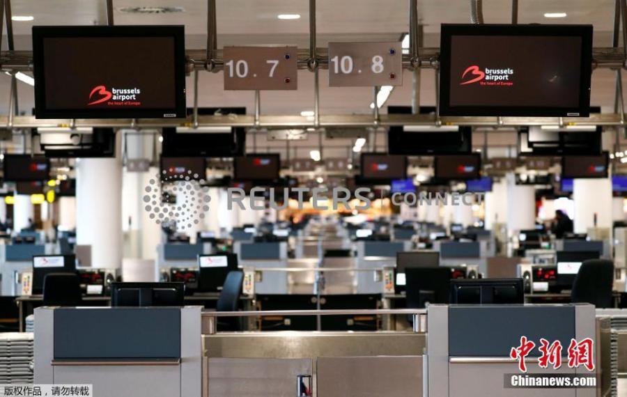 Photo shows empty desks desks at departure hall during a strike by Belgian trade unions at Zaventem international airport in Brussels, Belgium, Feb. 13, 2019. All flights in and out of Belgium have been cancelled for a day due to strike action, the country\'s air traffic control has announced on Tuesday.  (Photo/Agencies)