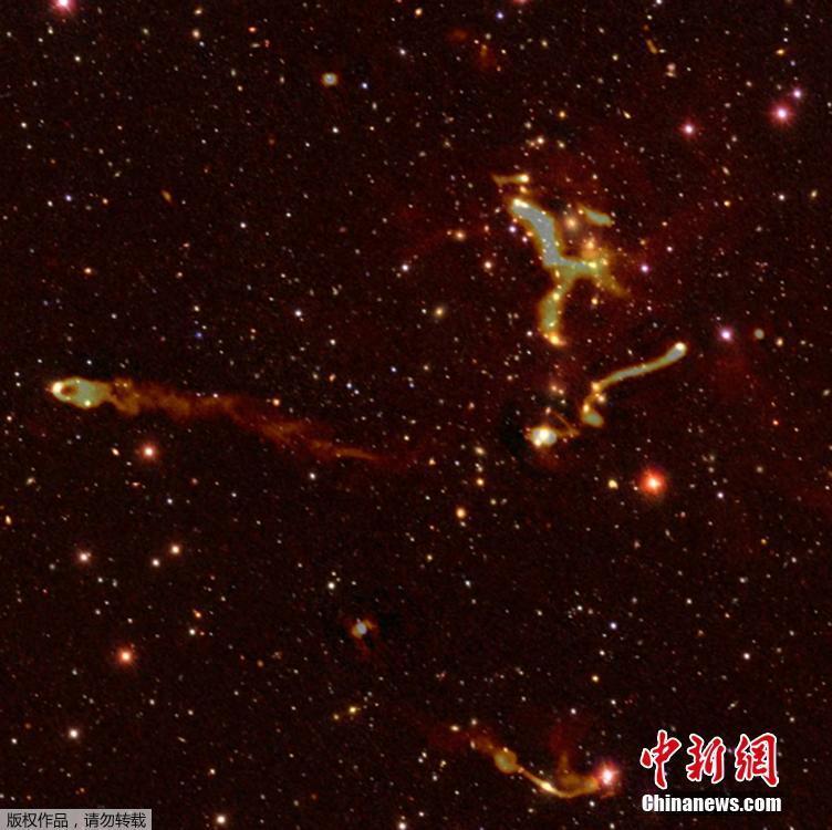 Data on just two percent of the night sky has revealed hundreds of thousands of previously undetected galaxies, according to a major new radio sky survey of the night sky by the Low-Frequency Array (LOFAR) telescope, a European network of radio antenna. (Photo/Agencies)