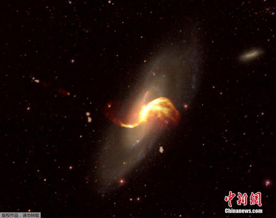 Data on just two percent of the night sky has revealed hundreds of thousands of previously undetected galaxies, according to a major new radio sky survey of the night sky by the Low-Frequency Array (LOFAR) telescope, a European network of radio antenna. (Photo/Agencies)