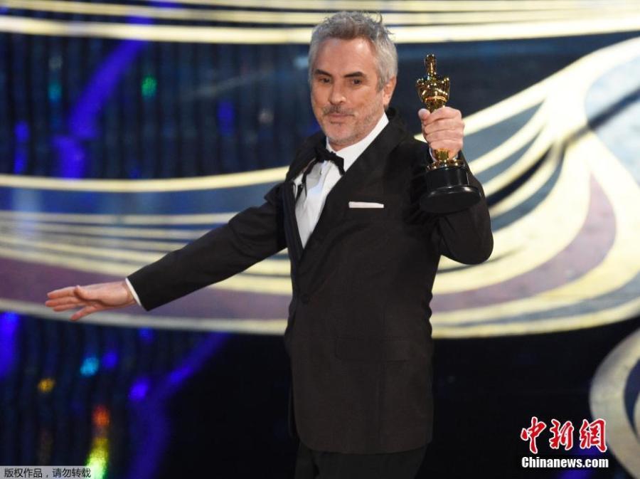 Alfonso Cuaron makes history with Best Cinematography Oscar for \