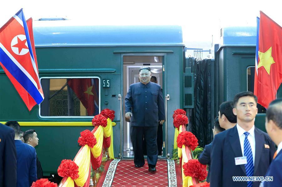 In this photo provided by Vietnam News Agency, top leader of the Democratic People\'s Republic of Korea (DPRK) Kim Jong Un (C) arrives at Dong Dang railway station in Lang Son Province, Vietnam, on Feb. 26, 2019. Kim arrived in Vietnam Tuesday morning by train for his first official visit to the country and the second summit with U.S. President Donald Trump, Vietnam News Agency reported. (Xinhua)