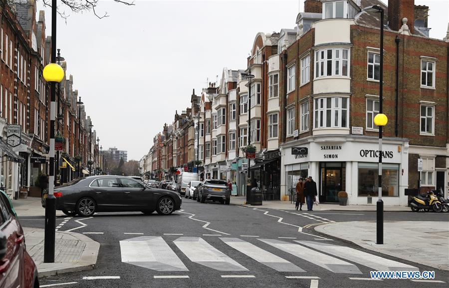 A 3D zebra crossing is seen in St. John\'s Wood High Street in London, Britain, on March 1, 2019. According to BBC, the UK\'s first 3D zebra crossing has been painted on a north-west London road in a bid to slow down the traffic. The optical illusion, which creates a floating effect, has been introduced in St John\'s Wood by Westminster City Council as part of a 12-month trial. (Xinhua/Han Yan)