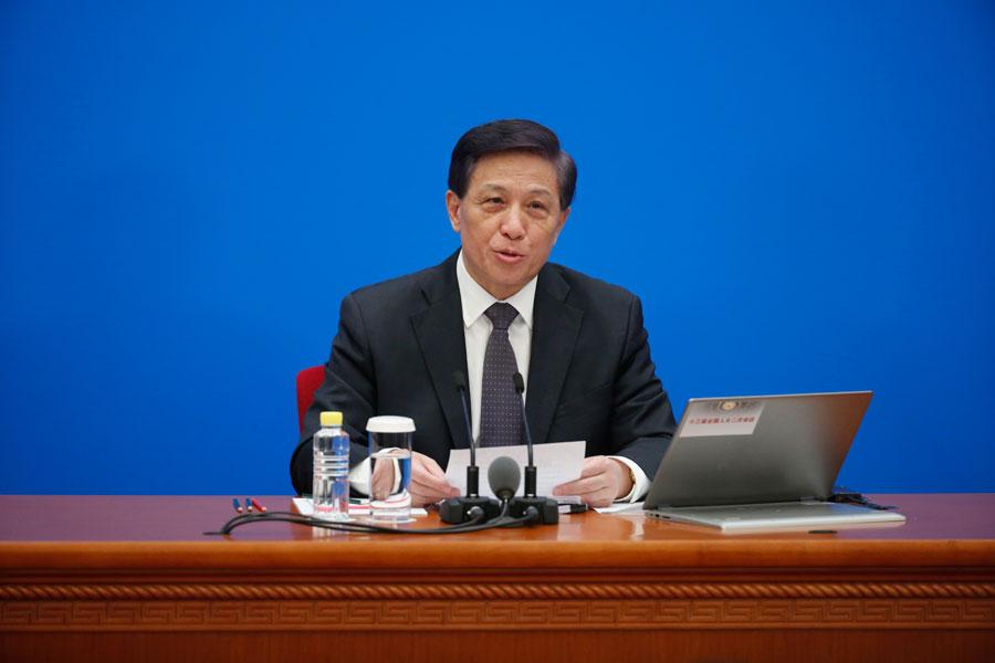 Zhang Yesui, spokesman for the second session of the 13th National People\'s Congress.  (Photo/chinadaily.com.cn)