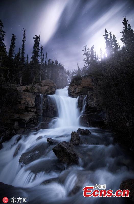 Landscape photographer Daniel Greenwood of Vancouver, Canada is known for making creative pictures that connect many natural elements together. (Photo/IC)