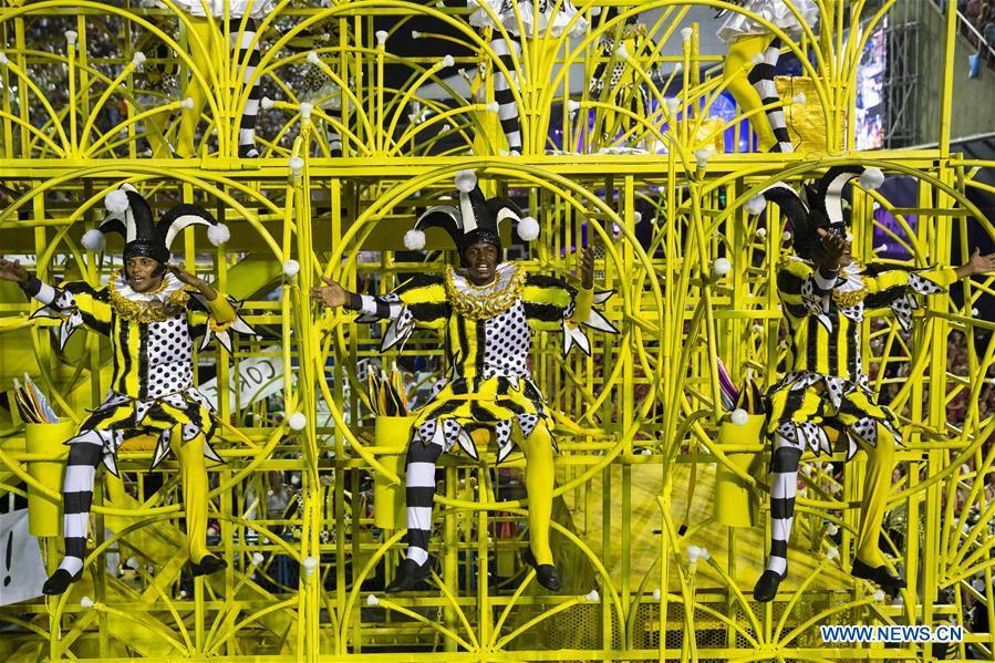 Revellers of the samba school \
