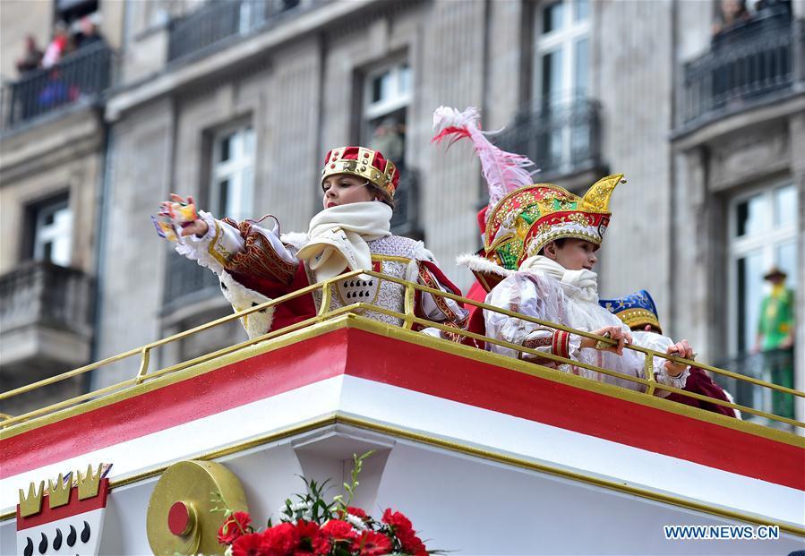 Children take part in the Rose Monday carnival parade in Cologne, Germany, on March 4, 2019. The Rose Monday parade marks the high point of Cologne\'s annual carnival. (Xinhua/Lu Yang)