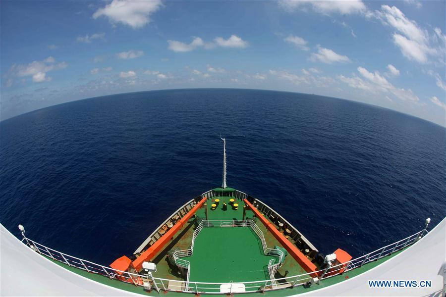 China\'s research icebreaker Xuelong sails on the South China Sea, March 6, 2019. China\'s research icebreaker Xuelong, carrying members of China\'s 35th research mission to Antarctica, sailed on the South China Sea on Wednesday and is expected to return to Shanghai six days later. (Xinhua/Liu Shiping)