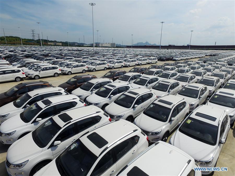 Photo taken on June 28, 2016 shows Baojun vehicles at a base of SAIC-GM-Wuling, a joint venture between GM, SAIC Motor and Liuzhou Wuling Motors, in Liuzhou, south China\'s Guangxi Zhuang Autonomous Region. (Xinhua/Li Bin)