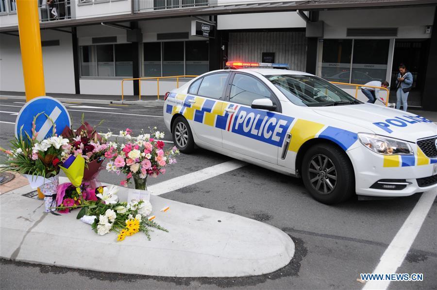 Bunches of flowers are presented near the site of the terrorist attacks in Christchurch, New Zealand, on March 16, 2019. Gunmen opened fire in two separate mosques in Christchurch on Friday, killing 49 people and wounding 48 others. (Xinhua/Lu Huaiqian)