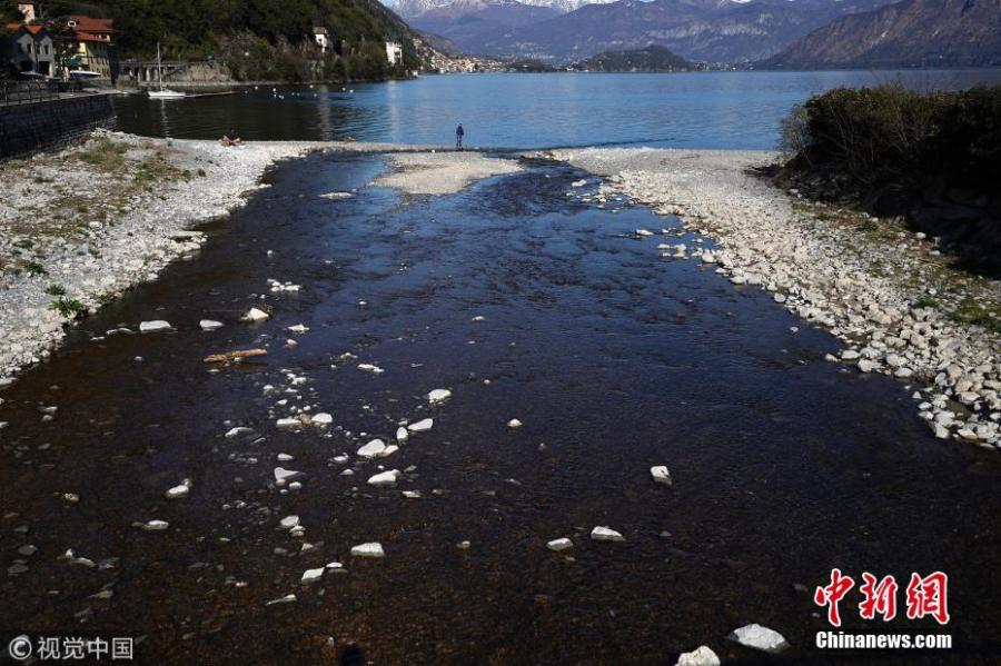 Photo taken on March 19, 2019 shows how the water level in Lake Como has declined due to climate change. Now 21 percent lower than usual, the lake popular with tourists is short about 95 million cubic meters of water.(Photo/VCG)
