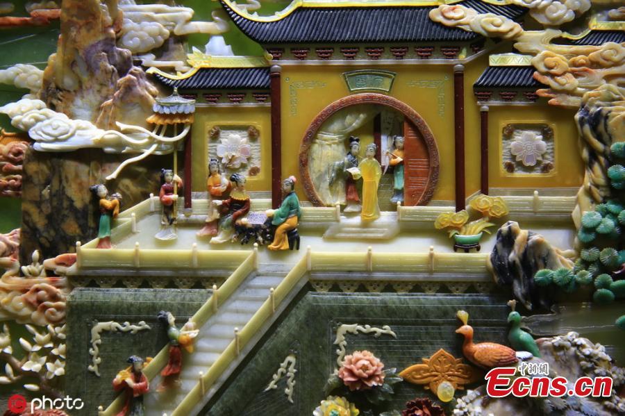 A table screen, made using the ancient craft of Baibaoqian (\