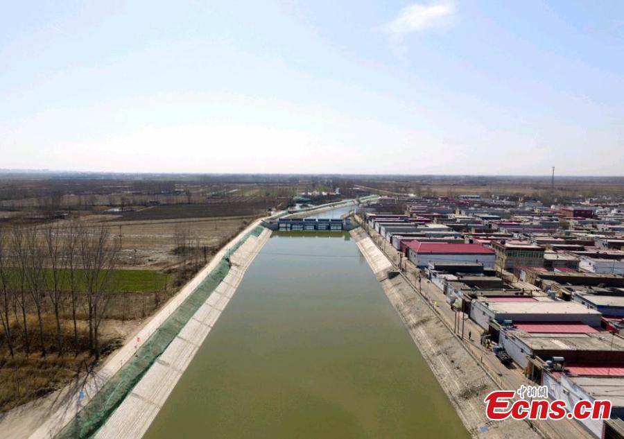 A water conservancy project to divert water from the Yellow River to Baiyangdian Lake in Xiongan New Area, Hebei Province, March 27, 2019. In April 2017, China announced the establishment of the Xiongan New Area, spanning three counties in Hebei Province about 100 km southwest of Beijing. Many of Beijing\'s non-capital functions, as well as some of its population, will be relocated to Xiongan. (Photo: China News Service/Han Bing)