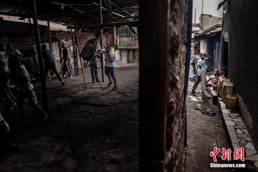 Sports, singles, 1st prize

Boxer Moreen Ajambo (30) trains at the Rhino boxing club in Katanga, a large slum settlement in Kampala, Uganda, March 24, 2018.

Photographer: John T. Pedersen
