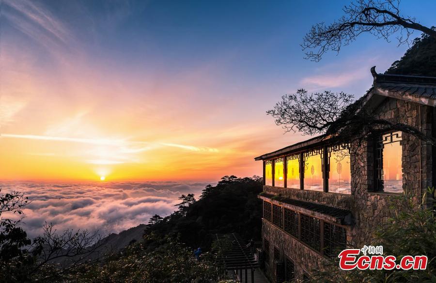 Clouds surround Mount Sanqing in Jiangxi Province. Mount Sanqing National Park is a UNESCO world heritage site, known for its exceptional scenic quality, marked by a concentration of fantastically shaped pillars and peaks. (Photo: China News Service/Zheng Xiaiping)