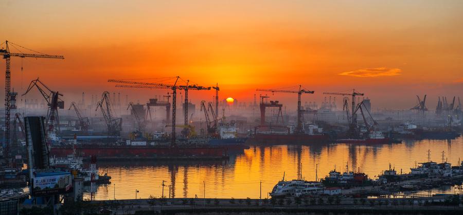 The Port of Tianjin at sunrise. (Photo/Tianjin Municipal Information Office)