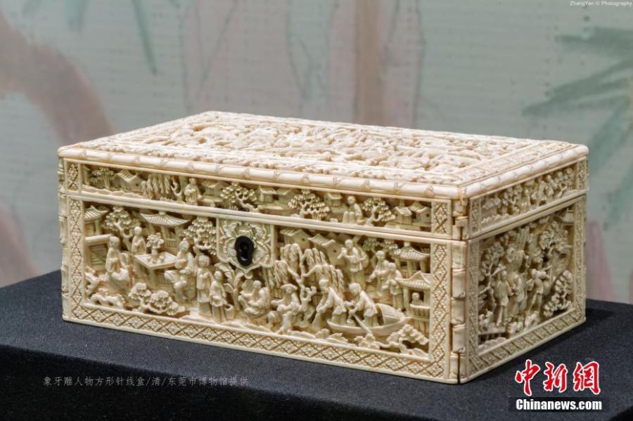 Ivory carvings are on display at an exhibition in Jinsha Site Museum in Chengdu City, Sichuan Province, April 16, 2019. The exhibition showed more than 100 ivory carvings made in the Ming (1368-1644) and Qing (1644-1911) dynasties from the collections of six state-owned museums. (Photo provided to China News Service)