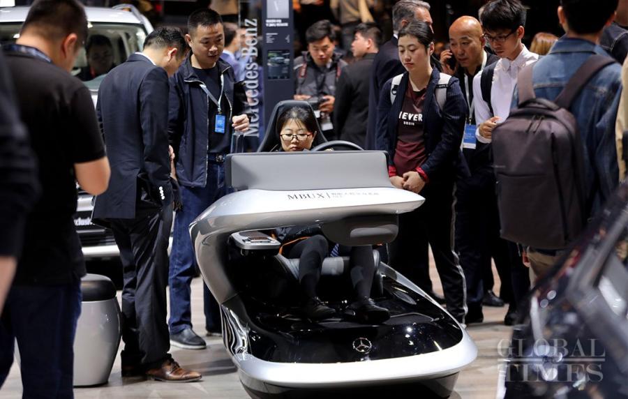 Auto Shanghai 2019, Asia\'s largest auto show, began on Tuesday in China\'s Shanghai. More than 1,000 automobile manufacturers from 20 countries and regions came to showcase their wares. Dozens of 5G and new energy vehicles have made their debuts and have become a feature of the auto show. (Photos: Yang Hui/GT)