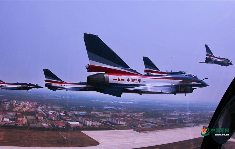 Planes of the Chinese PLA Air Force\'s August 1st aerobatic team flying in a six-plane formation ready for performance on April 12, 2019. (Photo/81.cn)