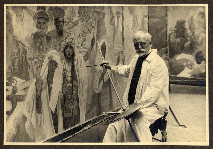 Mucha working on The Coronation of the Serbian Tsar Stepan Dusan as East Roman Emperor in 1924. (Photo provided to China Daily)

Mucha\'s love for peace and his nation are also illustrated in the triptych project he embarked on in his final years. The work comprises The Age of Reason, The Age of Wisdom and The Age of Love. However, Mucha was unable to complete these works as he was arrested by Nazi troops. He died in 1939, four months after the German invasion of the former Czechoslovakia.

Mucha\'s family was permitted to hold a funeral for him, but on the condition that only his family members would attend. Such was the artist\'s fame that over 100,000 people turned up to bid him farewell.

\