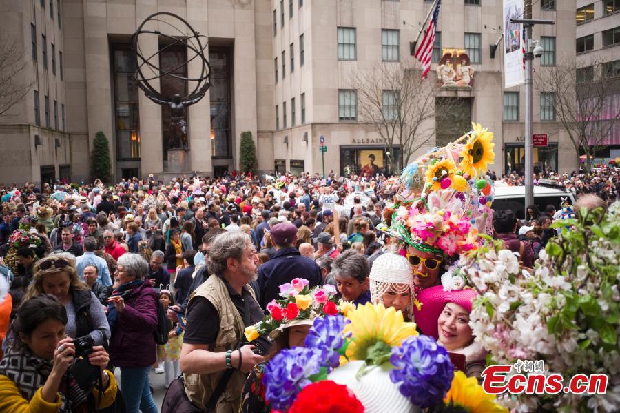 People wear Easter bonnets during the annual Easter Parade and Bonnet Festival on Fifth Avenue in New York City, New York, U.S., April 21, 2019. (Photo: China News Service/Liao Pan)