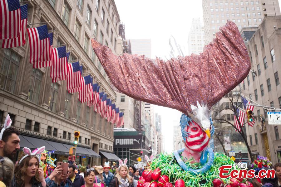 People wear Easter bonnets during the annual Easter Parade and Bonnet Festival on Fifth Avenue in New York City, New York, U.S., April 21, 2019. (Photo: China News Service/Liao Pan)