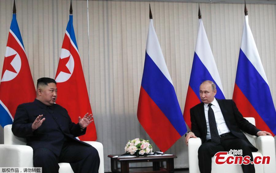 Russian President Vladimir Putin and DPRK top leader Kim Jong-un sit down before their talks at the Far Eastern Federal University campus at Russky Island in the city of Vladivostok, Russia, April 25, 2019. (Photo/Agencies)