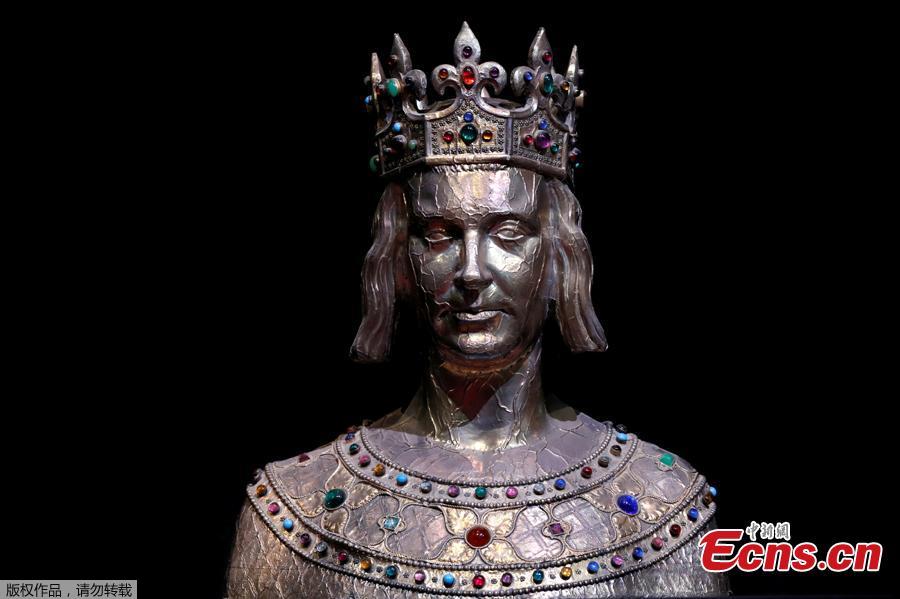 The Reliquary Bust of Saint Louis by Chertier from Notre-Dame Cathedral, is displayed during a meeting of Culture and European Affairs ministers from across the EU to discuss protection of European heritage after the Notre-Dame fire, in Paris,France, May 3, 2019. (Photo/Agencies)