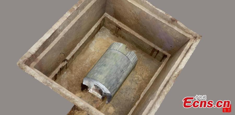 A view of a tomb from the late Han Dynasty (206 BC?220 AD) found in Xi\'an City, Northwest China\'s Shaanxi Province. Zhu Lianhua, the deputy director of the Xi\'an Cultural Relics and Archaeology Research Institute, said despite sand being filled around the tomb to protect it, raiders had struck at the site many times. (Photo provided by the Xi\'an Cultural Relics and Archaeology Research Institute)