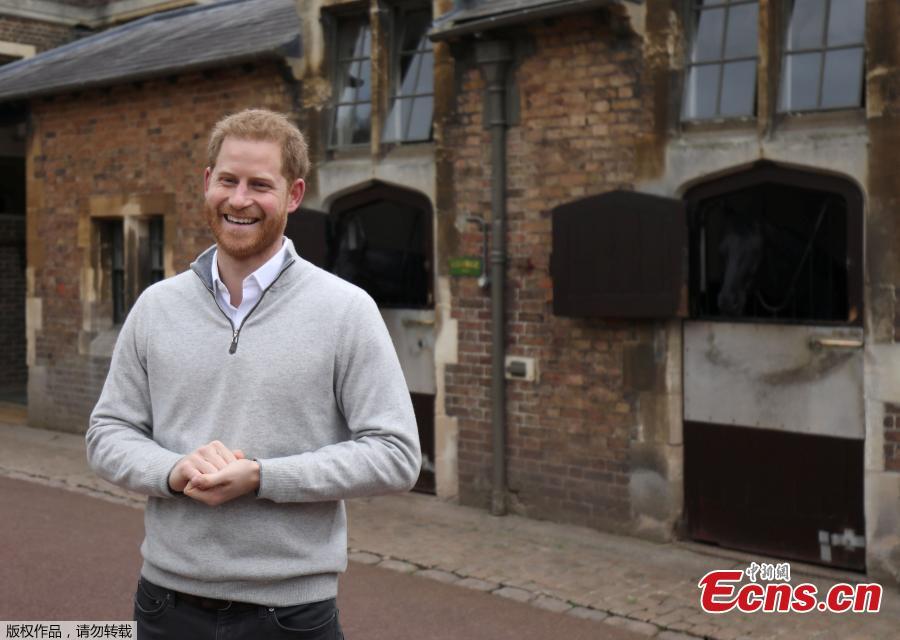 Britain\'s Prince Harry speaks to the media at Windsor Castle, Britain, on May 6, 2019. Meghan Markle, Duchess of Sussex, has given birth to a boy, the Duke of Sussex announced here on Monday.  (Photo/Agencies)