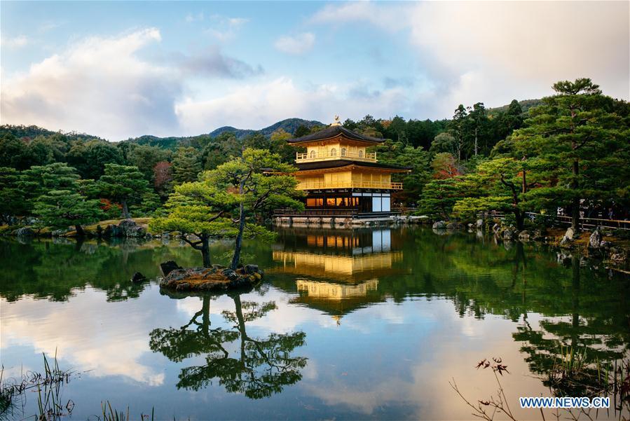 Photo taken on Nov. 24, 2015 shows the Kinkaku-ji temple in Kyoto, Japan. China will hold the Conference on Dialogue of Asian Civilizations starting from May 15. Under the theme of \