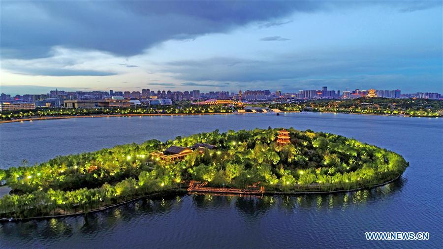 Aerial photo taken on Sept. 30, 2018 shows the scenery of the Nanhu Park in Tangshan City, north China\'s Hebei Province. (Xinhua/Yang Shiyao)