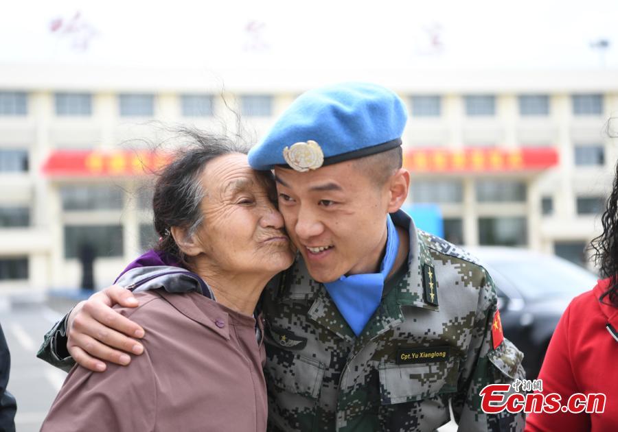 Chinese soldiers to work as peacekeepers in Mali prepare to board a military plane at Harbin Taiping International Airport in Harbin, Northeast China’s Heilongjiang Province, May 14, 2019. The soldiers will form the 7th Chinese peacekeeping force to Mali, dispatched for one year on a UN mission. (Photo: China News Service/Yang Zaixin)