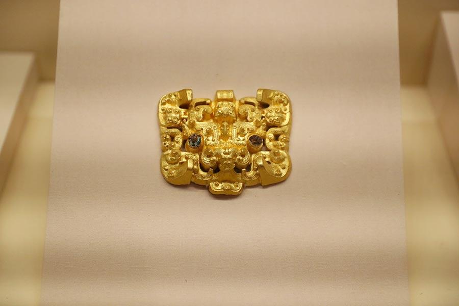 Gateway to the Silk Road is an exhibition of artifacts that offers visitors a glimpse into the variety ethnic cultures and of archaeological discoveries made in Gansu Province, in Northwest China. (Photo/China Daily)
