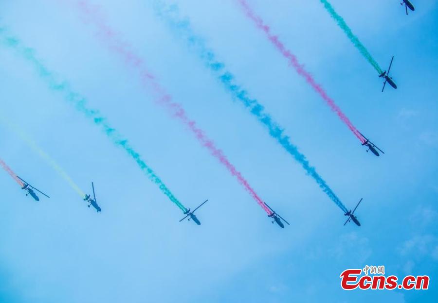 The 2019 World Fly-in Expo (WFE) featuring 560 aircrafts opened on May 18, 2019 in Wuhan, capital of central China\'s Hubei Province. The WFE, which runs until Wednesday, is hosted by the World Air Sports Federation. The Expo features aerial flight performance, aerial sports events, static exhibition and conference forum.The four-day event has attracted 560 aircrafts, with about 100 taking part in the exhibition, according to the organizers.(Photo: China News Service/Zhao Guangliang)