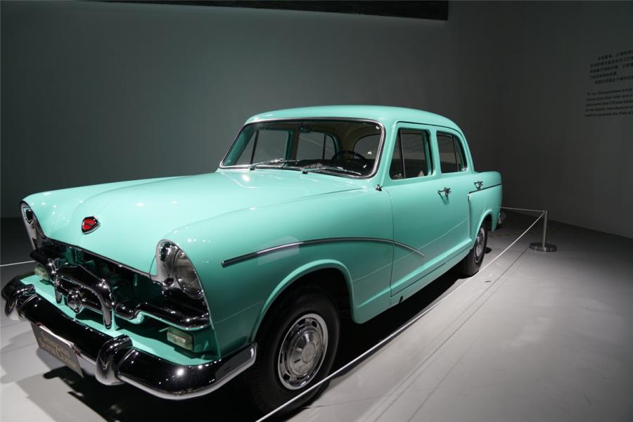 The Shanghai SH760 is a car produced in China from 1965 to 1991 primarily for government officials not important enough to warrant a FAW Hongqi.  (Photo/chinadaily.com.cn)