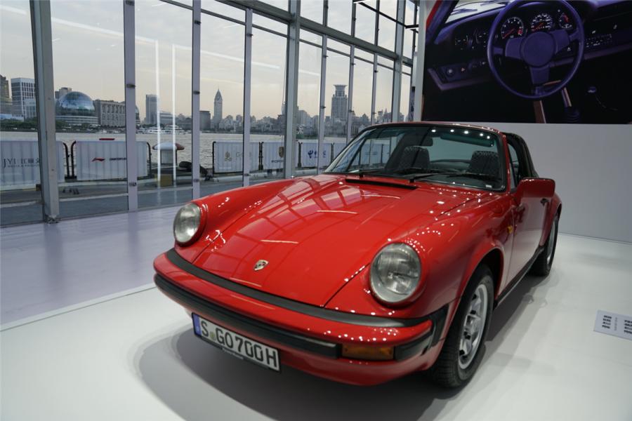The fleet includes century-old antique cars, pre-war and post-war classic cars, limited edition super cars, F1 racing cars, cars built when China was newly founded, contemporary classics and new energy concept cars. (Photo/chinadaily.com.cn)