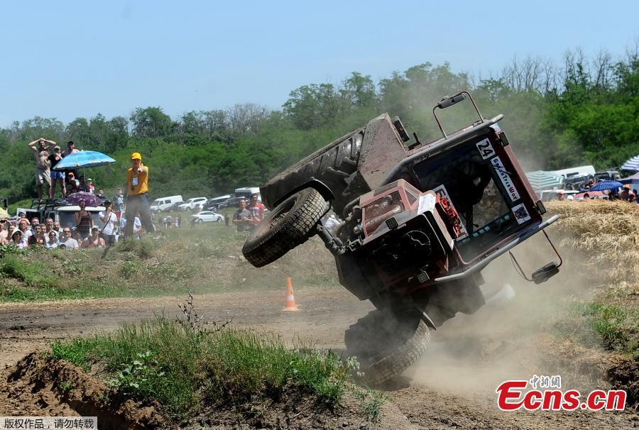A participant attends a regional?tractor?racing competition Bizon-Track-Show outside of Rostov-on-Don, Russia June 2, 2019.(Photo/Agencies)