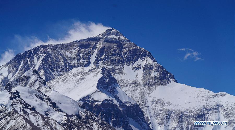 Photo taken on May 18, 2019 shows the scenery of Mount Qomolangma. (Xinhua/Jigme Dorje)