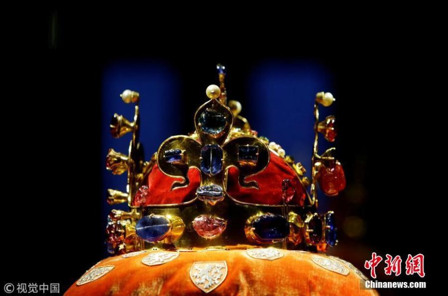 Bohemian Crown Jewels in rare show in Prague