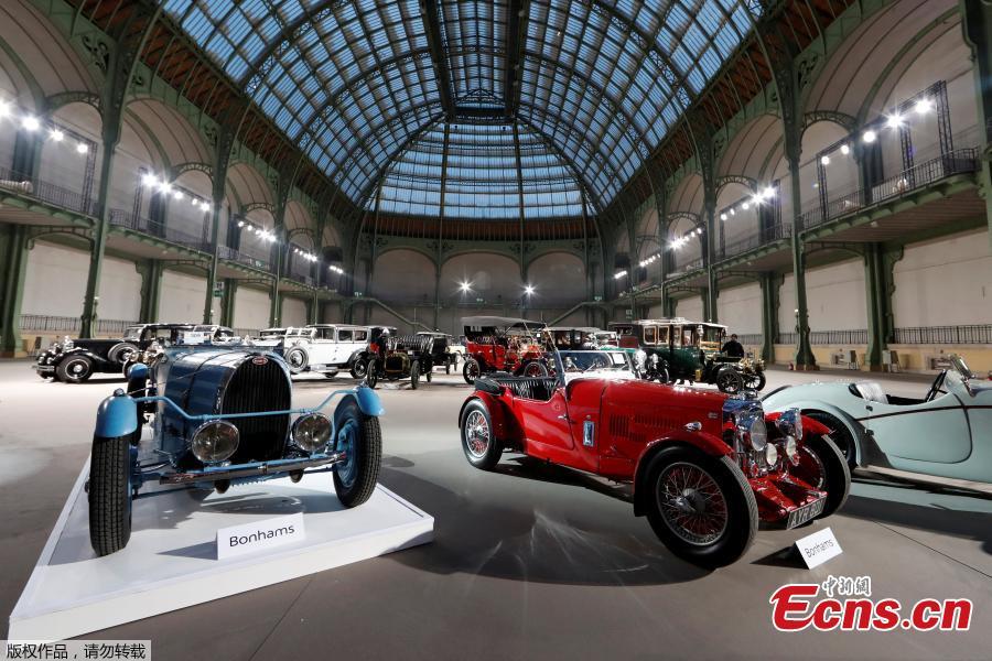 Vintage car show in Paris