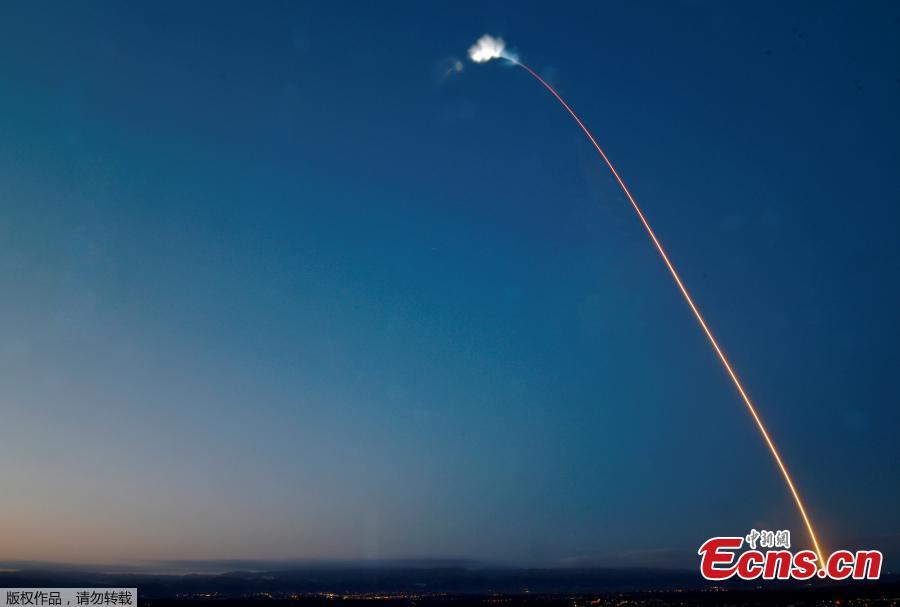 SpaceX launches 1st of its broadband internet satellites